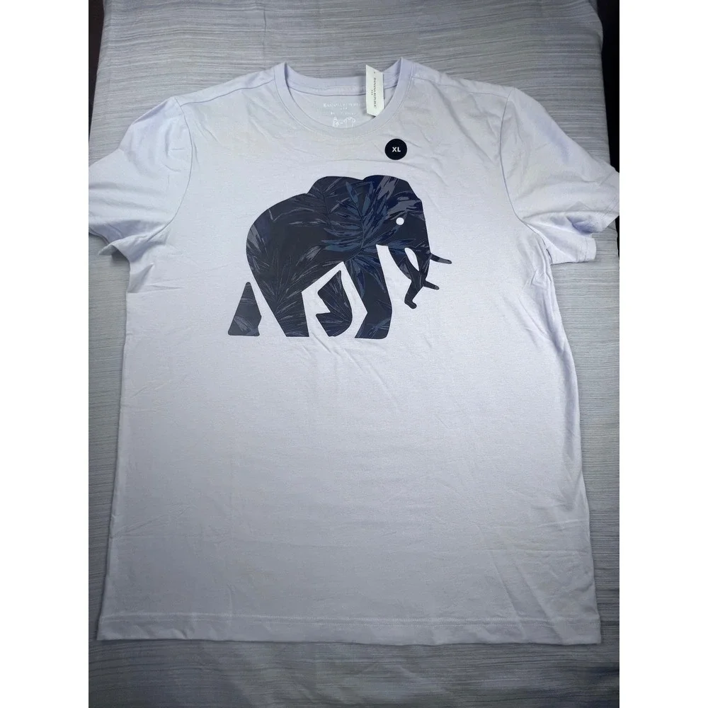 Banana Republic Eco T-Shirt XL Light Blue Elephant Tropical Graphic Crew NeckNEW